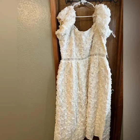 ARULA | Dresses | Arula Size B 82 Ivory Dress | Poshmark ARULA | Dresses | Arula Size B 82 Ivory Dress | Poshmark